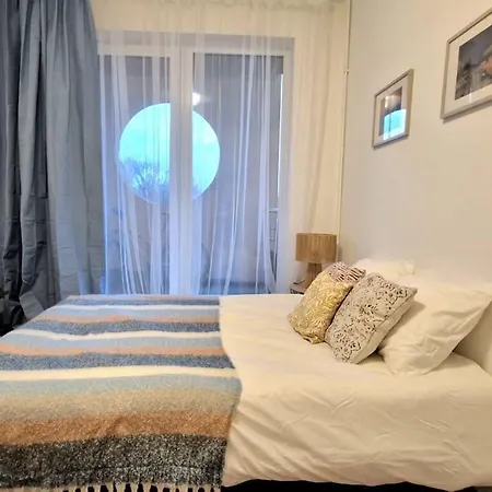 Skyview Retreat Apartment *